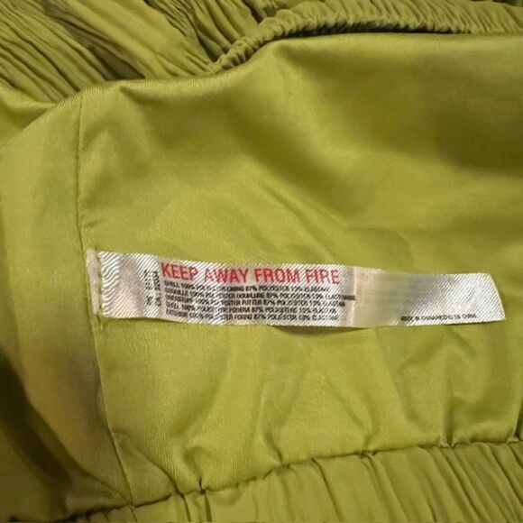 Free People FP Movement Shirr Enough Shorts Size L Chartreuse Sprout - Picture 6 of 7